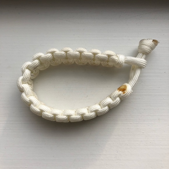 White classic Nantucket style rope bracelet - Picture 2 of 6